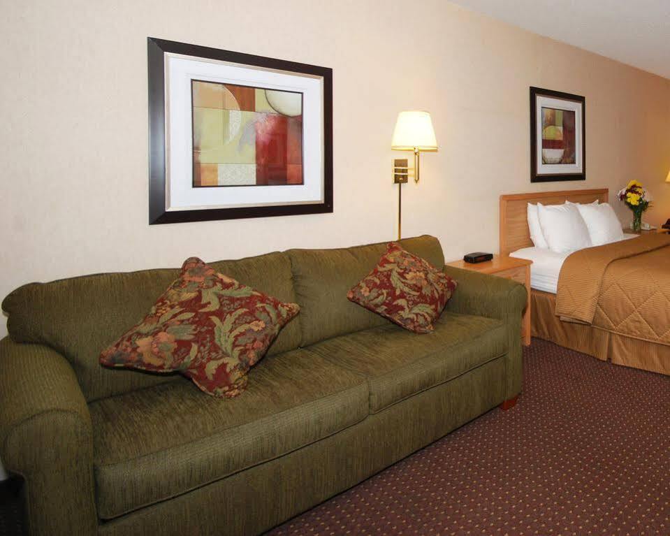 Hotel Baymont By Wyndham Marinette Zewnętrze zdjęcie